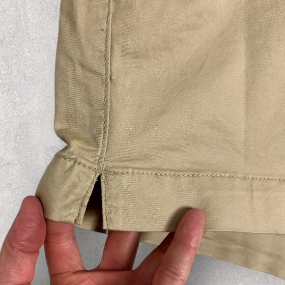 NWT Old Navy Everyday Short Womens Size 16 Taupe Tan Beige Relaxed Fit NEW Plus - Picture 6 of 15